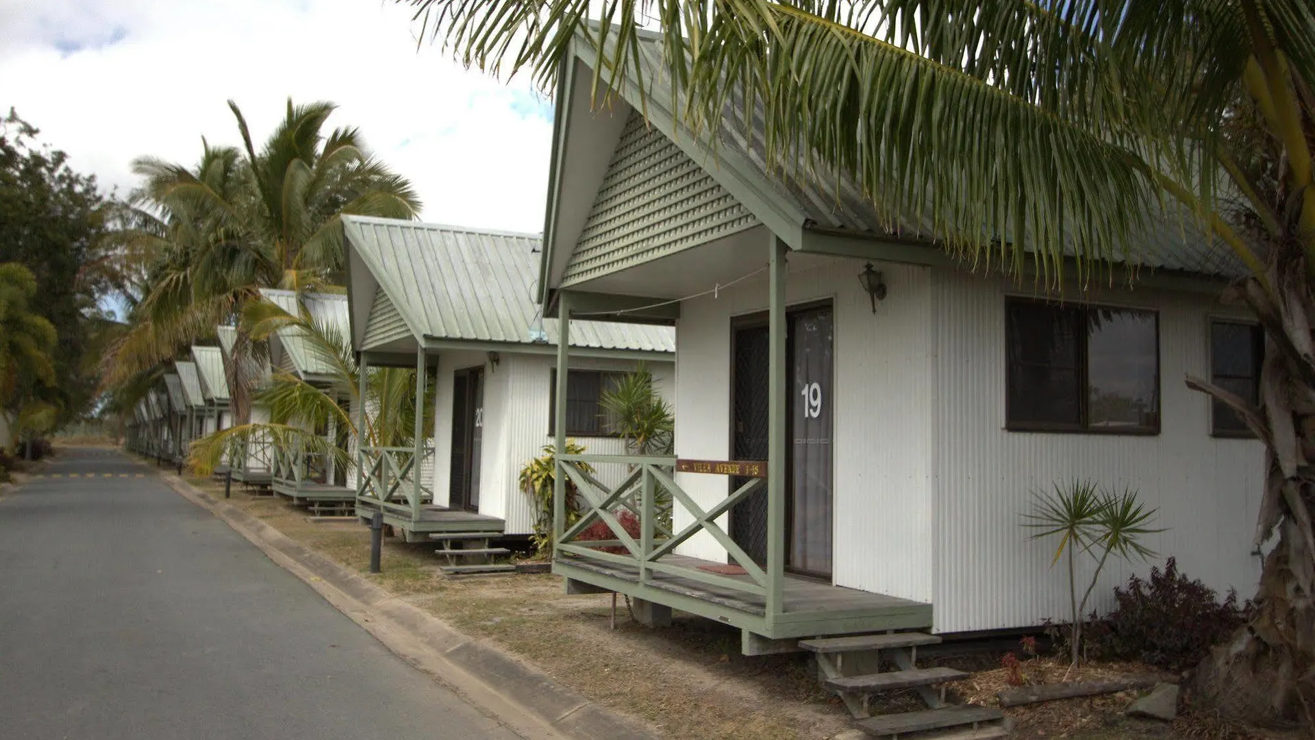 Central Tourist Park Mackay 3*,  Australia